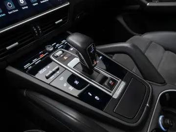 Porsche Cayenne Coupe GTS