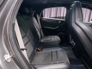 Porsche Cayenne Coupe GTS