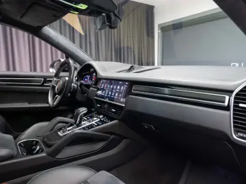 Porsche Cayenne Coupe GTS