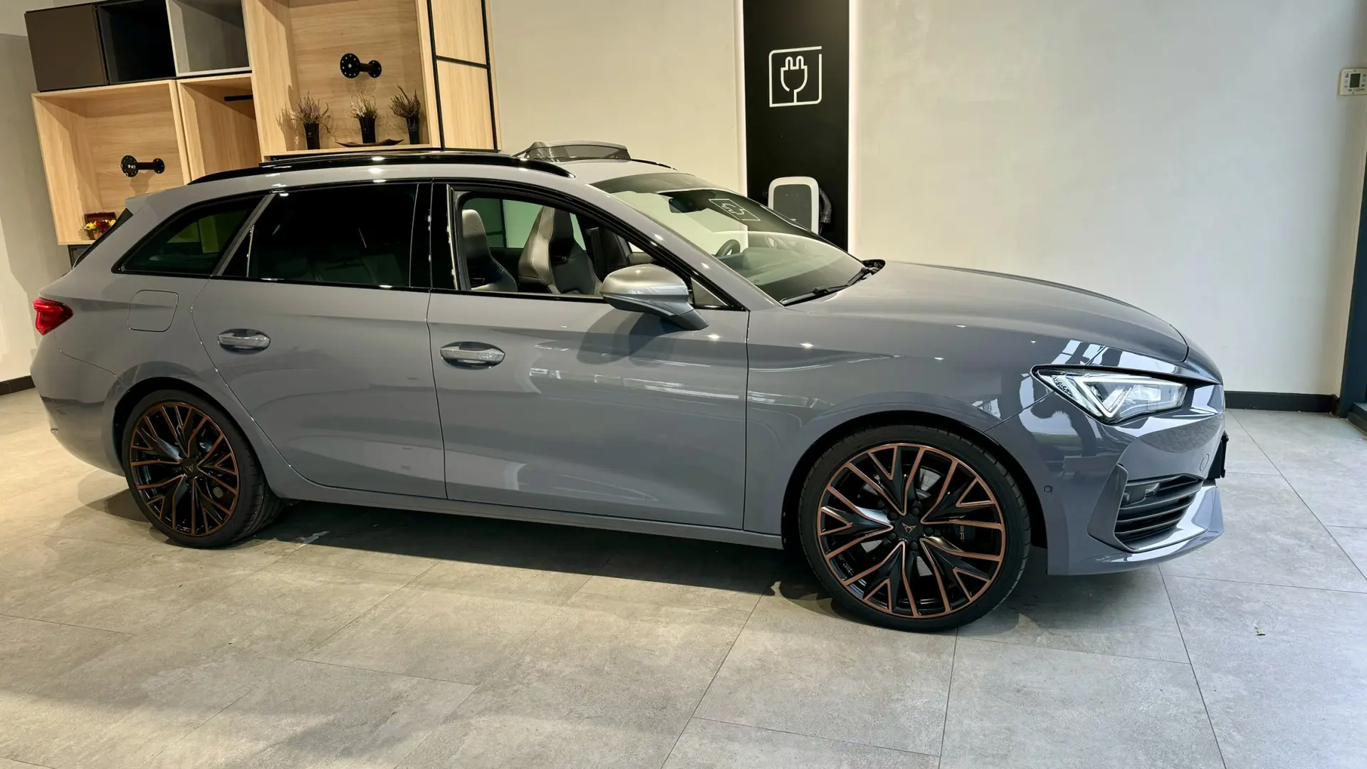CUPRA Leon Sportstourer VZ 2.0 TSI DSG7