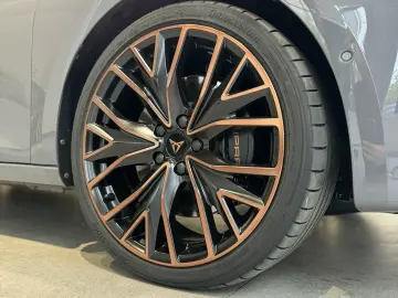 CUPRA Leon Sportstourer VZ 2.0 TSI DSG7