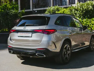 Mercedes Benz GLC 300e 4 Matic AMG Line